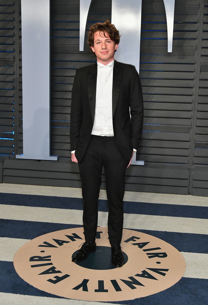 Tiệc hậu Oscar 2018: Sao nữ vô danh bỗng hot nhất sự kiện vì để lộ hết vòng 1